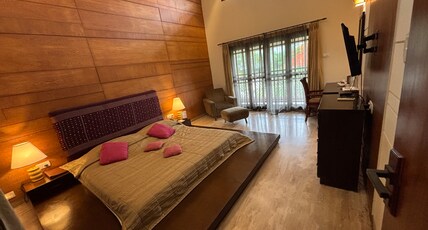 IORA Retreat Kaziranga Room Type - Suite Room with BathTub