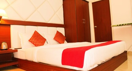 Johnnie Holiday Homes Mainath Bati Room Type - 2 BHK apartment with common pool Johnnie Holiday Homes Mainath Bati Room Type - 2 BHK apartment with common pool
