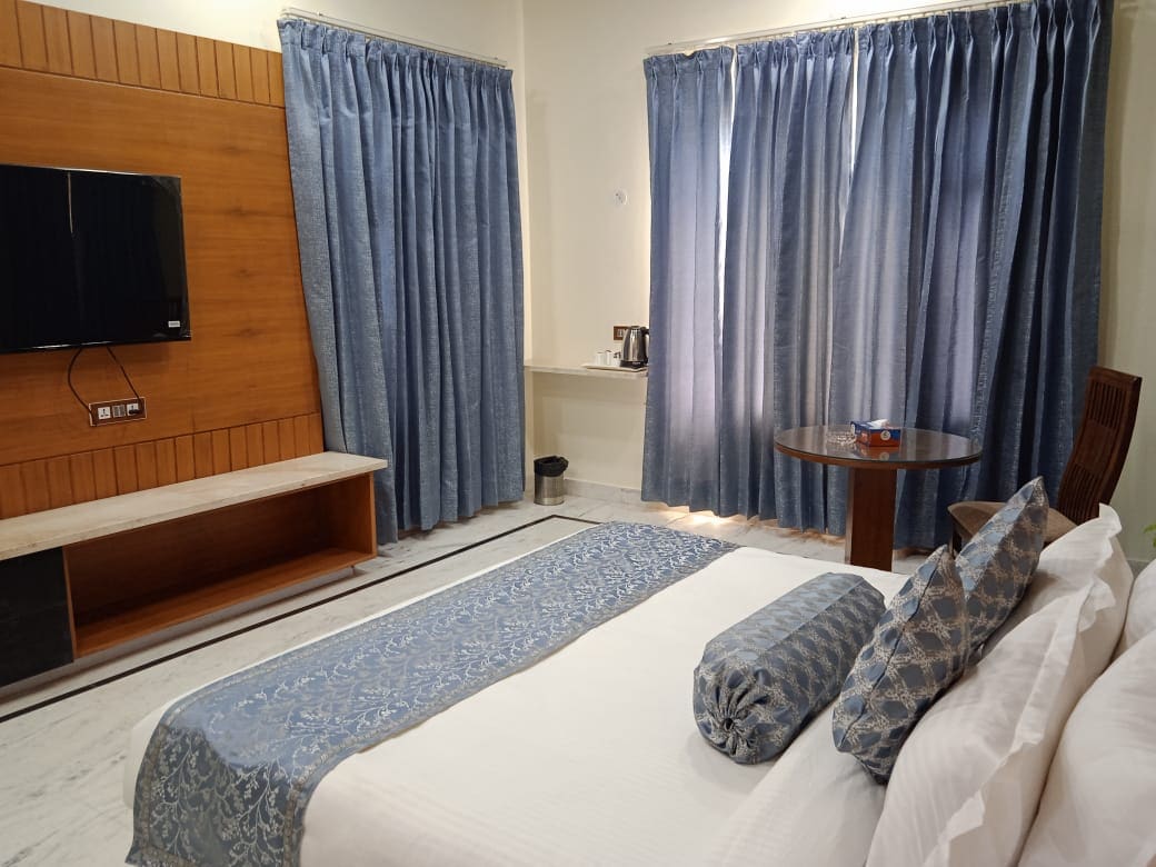 Matoshree Club and Resort - Tap to explore photos
