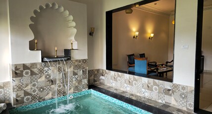 The Shakti Vilas By Trulyy Room Type - Suite with Plunge Pool and Bathtub