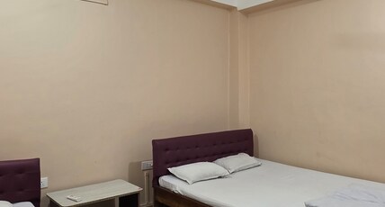 Aashiyana Inn Room Type - Bedroom 1