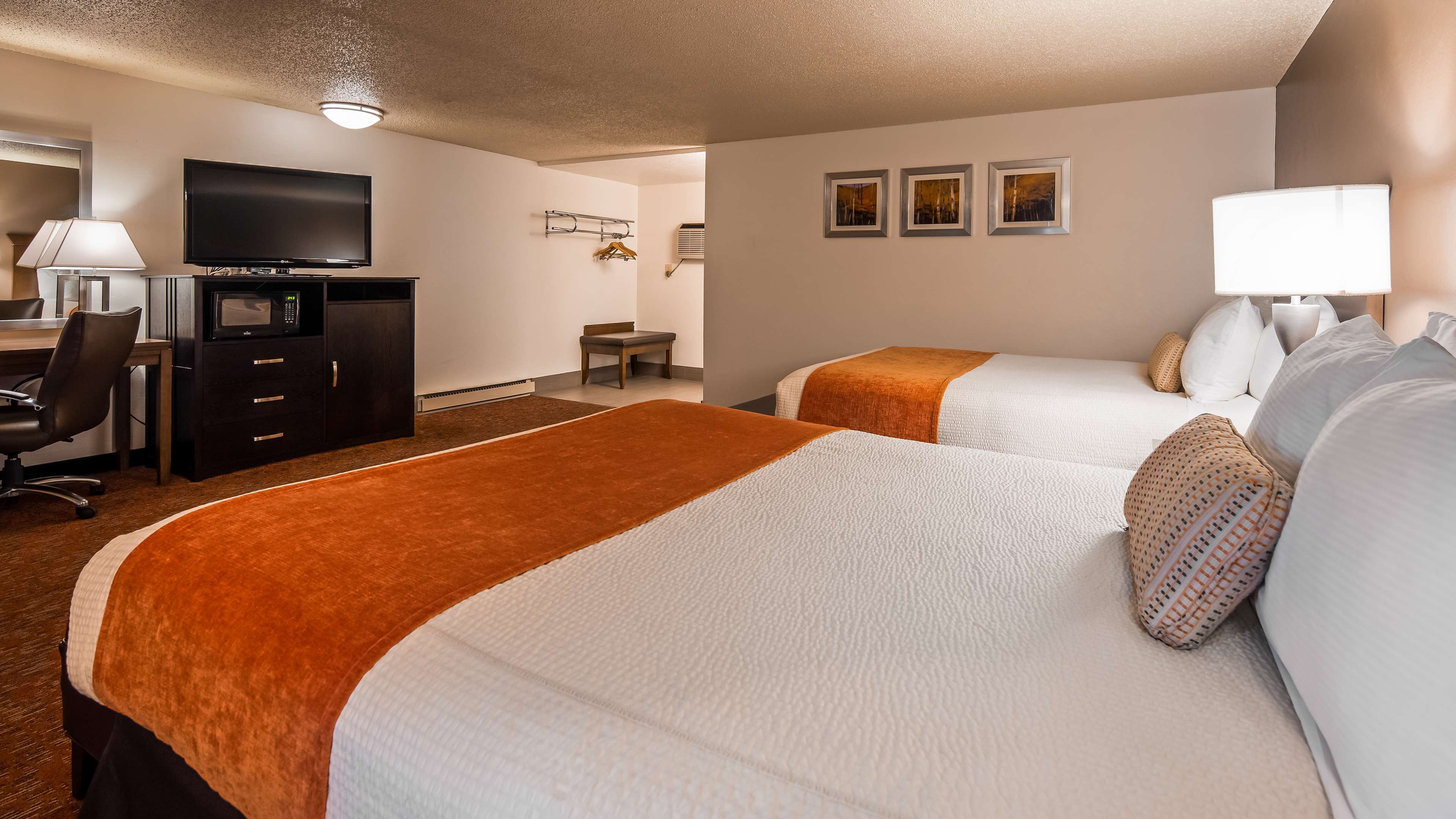 Best Western Paradise Inn - Tap to explore photos