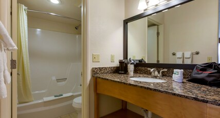 Best Western Paint Pony Lodge Room Type - 1 King Bed, Non-Smoking, Wireless High-Speed Internet, Microwave, Refrigerator, Full Breakfast