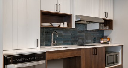 Staybridge Suites PORT ELGIN, an IHG hotel Room Type - 1 King 1 Bdrm Suite Sep Bath Walk In Shwr Mid Flr Staybridge Suites PORT ELGIN, an IHG hotel Room Type - 1 King 1 Bdrm Suite Sep Bath Walk In Shwr Mid Flr