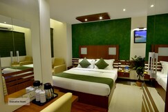 Hotel Marina Residency