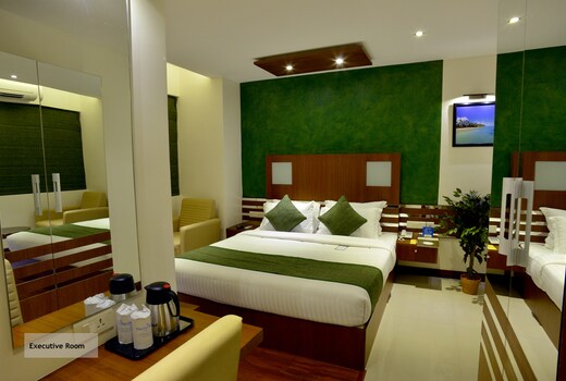 Hotel Marina Residency