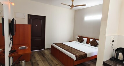 Maharaja Agrashen Bhavan Room Type - Deluxe Room