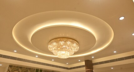 Hotel Shree Niketan Room Type - Premium Deluxe Room