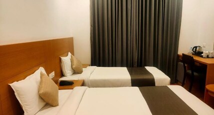Agin Court Kuttikanam Room Type - Standard Room with twin Bed