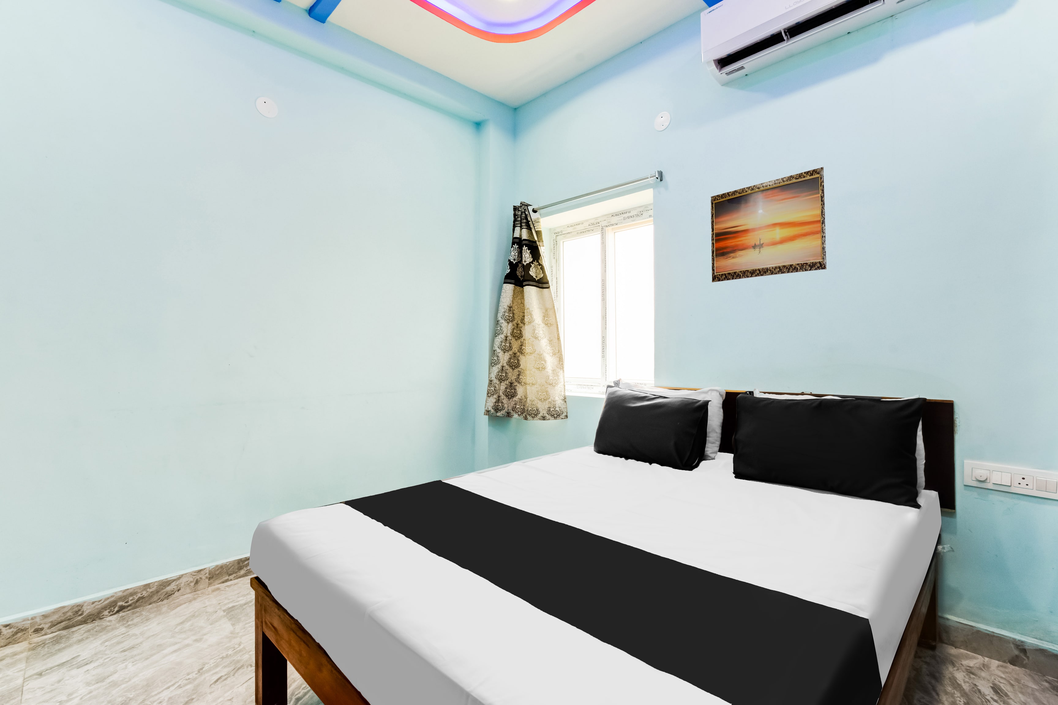 Hotel O VSR Hotel - Tap to explore photos