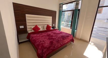 Rahul Hotel & Restaurant | Onsite Parking and 10 mins Drive to Mall Road Room Type - Deluxe Room Rahul Hotel & Restaurant | Onsite Parking and 10 mins Drive to Mall Road Room Type - Deluxe Room