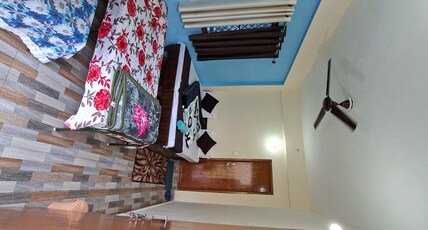 Om Sri Bajeer Homestay Room Type - Bedroom 104