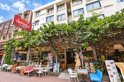 Sawasdee House