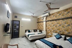 Address of Hotel parthika Palace.in
