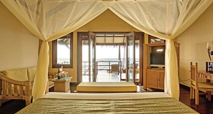 Filitheyo Island Resort Room Type - Deluxe Villa