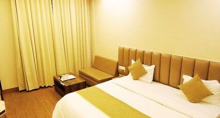 Hotel Amar Palace. Room Type - Deluxe Room