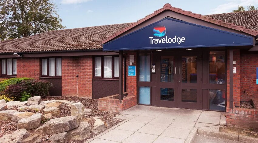 Travelodge Barton Stacey - Tap to explore photos