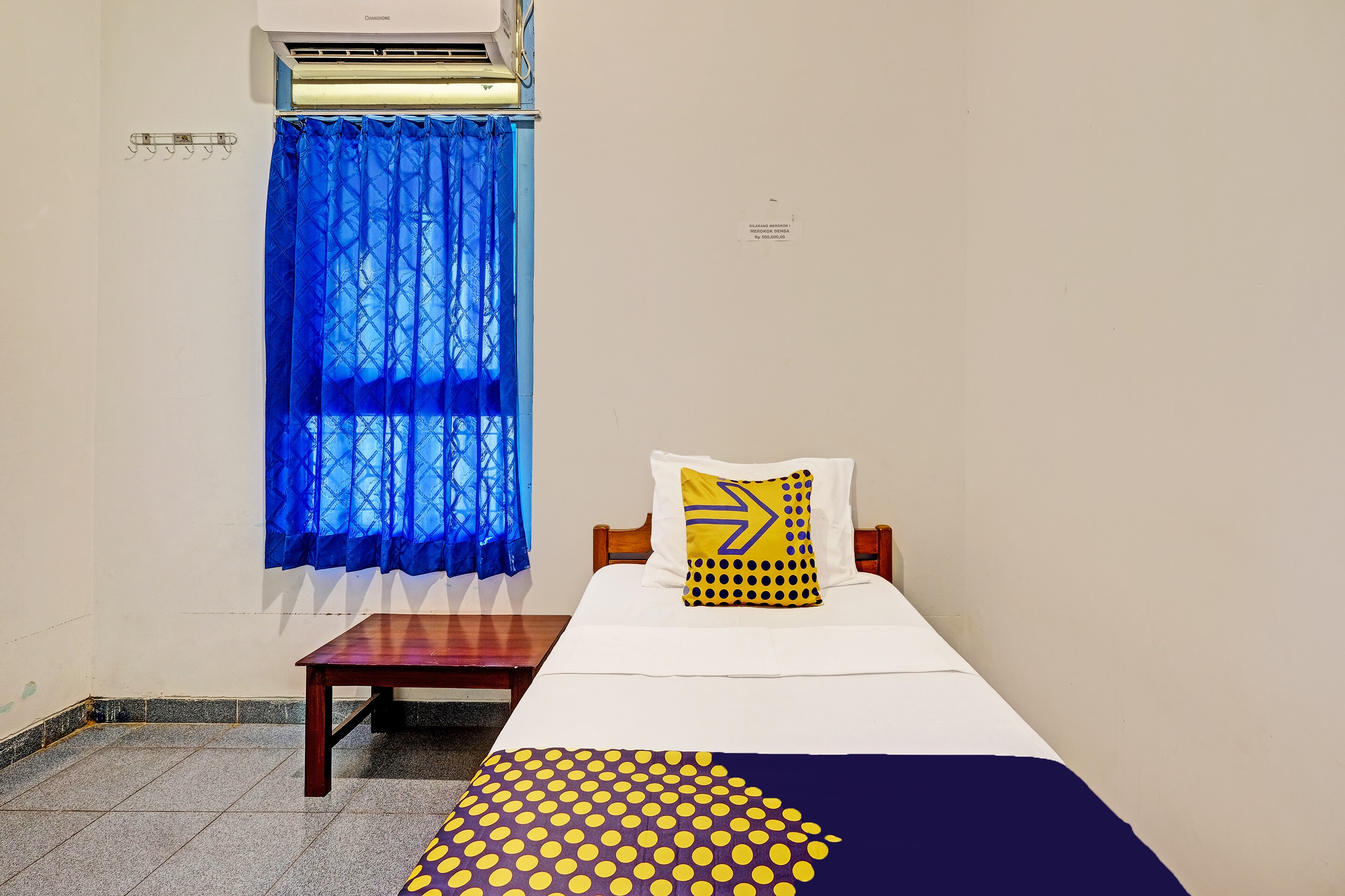 Hotel O Omah Jm - Tap to explore photos