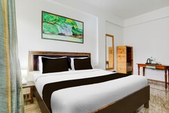 Super Collection O Candolim Beach Formerly Poornima Place