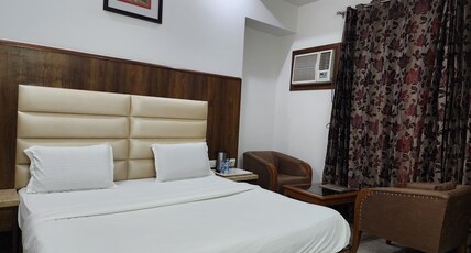 The Grand Inn Room Type - DELUXE DOUBLE ROOM