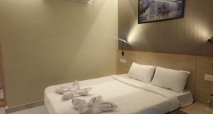 Hotel Palace View Room Type - Standard Deluxe Room
