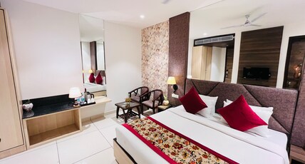 Hotel The Savode - 5 min walk from Golden Temple Room Type - Superior King Room