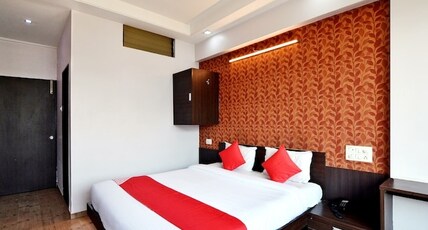 Majestic Hotel Room Type - Deluxe 2 Bed Non AC Room Majestic Hotel Room Type - Deluxe 2 Bed Non AC Room