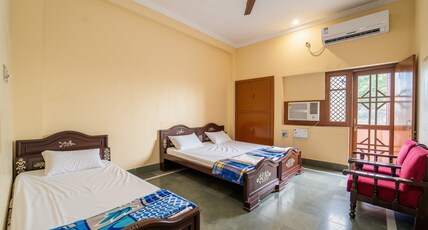 Omji Ashram - Udasin Sangat Rishi Room Type - Deluxe Triple Room