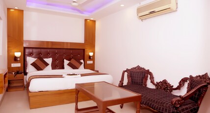 Hotel Vishal Room Type - Standard Non AC Room with Free Wifi