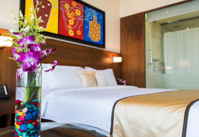 Monotel Luxury Business Hotel - Tap to explore photos
