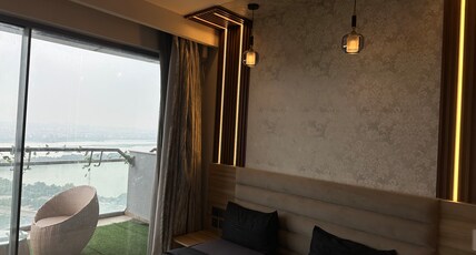 Flat / apartment in noida Room Type - 2108