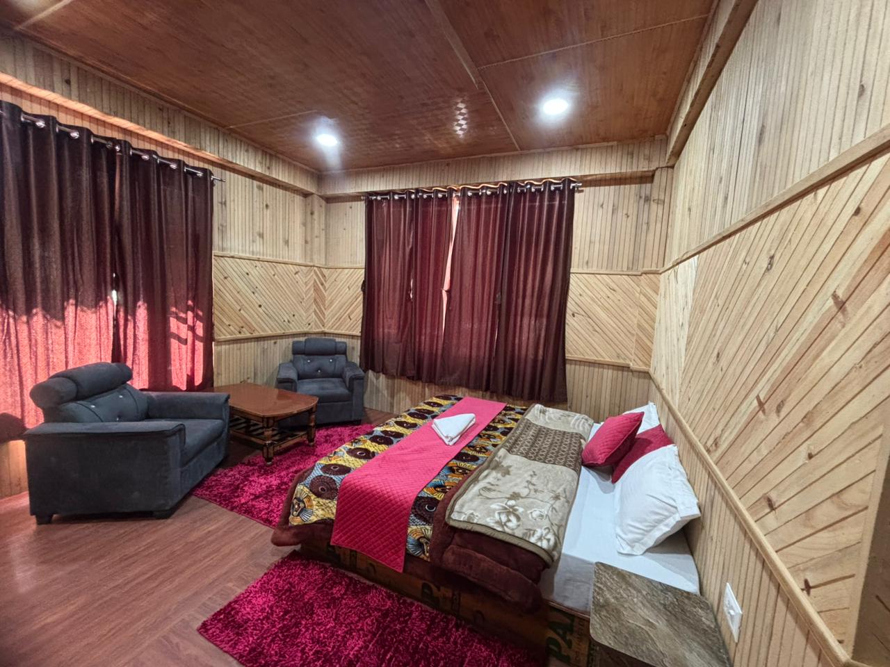 Jufar Fort View Guest House - Tap to explore photos