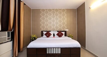 Hotel The Bliss Near Housing Board Chowk Chandigarh Room Type - Deluxe Room