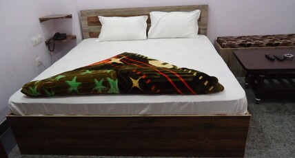 Hotel Khandelwal Room Type - Super Deluxe A/C