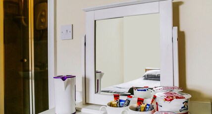 OYO Castle Hotel, Accrington Room Type - Standard Double Room