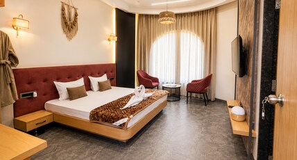 Nakshatra Aura Room Type - Signature Room with Steam Shower