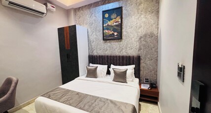 Shri Shyam Hotel Room Type - Double Deluxe Rooms