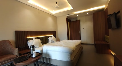 The Hotel Gagan Plaza Room Type - Executive Room The Hotel Gagan Plaza Room Type - Executive Room