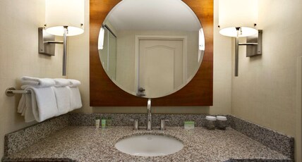 Homewood Suites by Hilton Baltimore Inner Harbor Room Type - 1 KING STUDIO STE NONSMOK