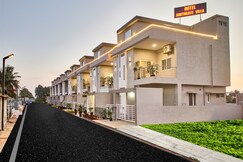 Hotel Southgate Villa Near Bangalore Airport