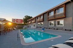 Best Western Plus Brookside Inn