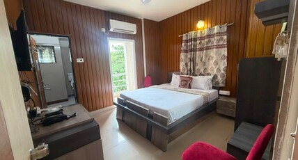 Hotel Sony Palace ( Business, Family & Group Booking With Own Catering ) Room Type - Grand AC King Bed with Balcony Hotel Sony Palace ( Business, Family & Group Booking With Own Catering ) Room Type - Grand AC King Bed with Balcony