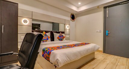 FabHotel Kirti Nagar Room Type - Deluxe Room