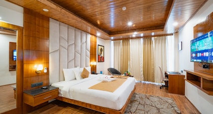 The Whitestone Inn & Suites (A Centrally Heated Mountain & Valley View) Room Type - Premium Room With Balcony (Valley View) (Equipped with Centrally Heating and Cooling) The Whitestone Inn & Suites (A Centrally Heated Mountain & Valley View) Room Type - Premium Room With Balcony (Valley View) (Equipped with Centrally Heating and Cooling)