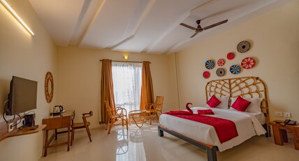 Hotel SRM GRANDEURS Room Type - Deluxe Room