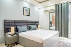 Housr Sector 43 Gurgaon Near Paras Hospital