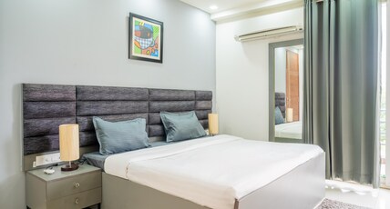 Housr Sector 43 Gurgaon Near Paras Hospital Room Type - Deluxe Room Housr Sector 43 Gurgaon Near Paras Hospital Room Type - Deluxe Room