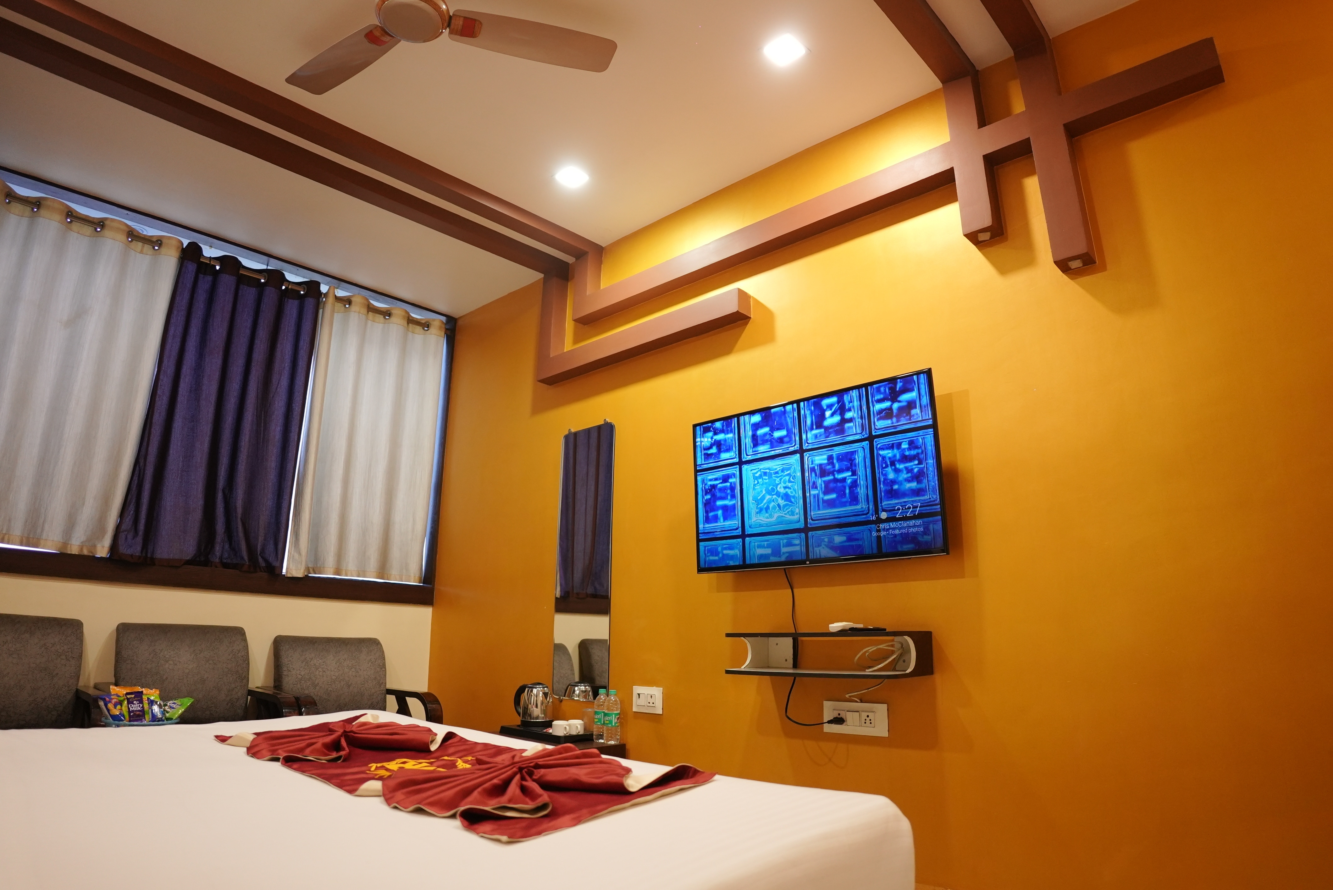 Mohiraj Hotel - Tap to explore photos