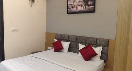 Hotel Bhagya Room Type - Deluxe Room