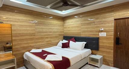 AKT Inn Residency Room Type - Deluxe Double Room